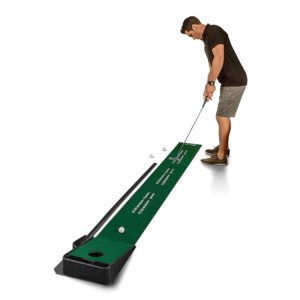 indoor putting practice green with automatic ball return, great golfer gift